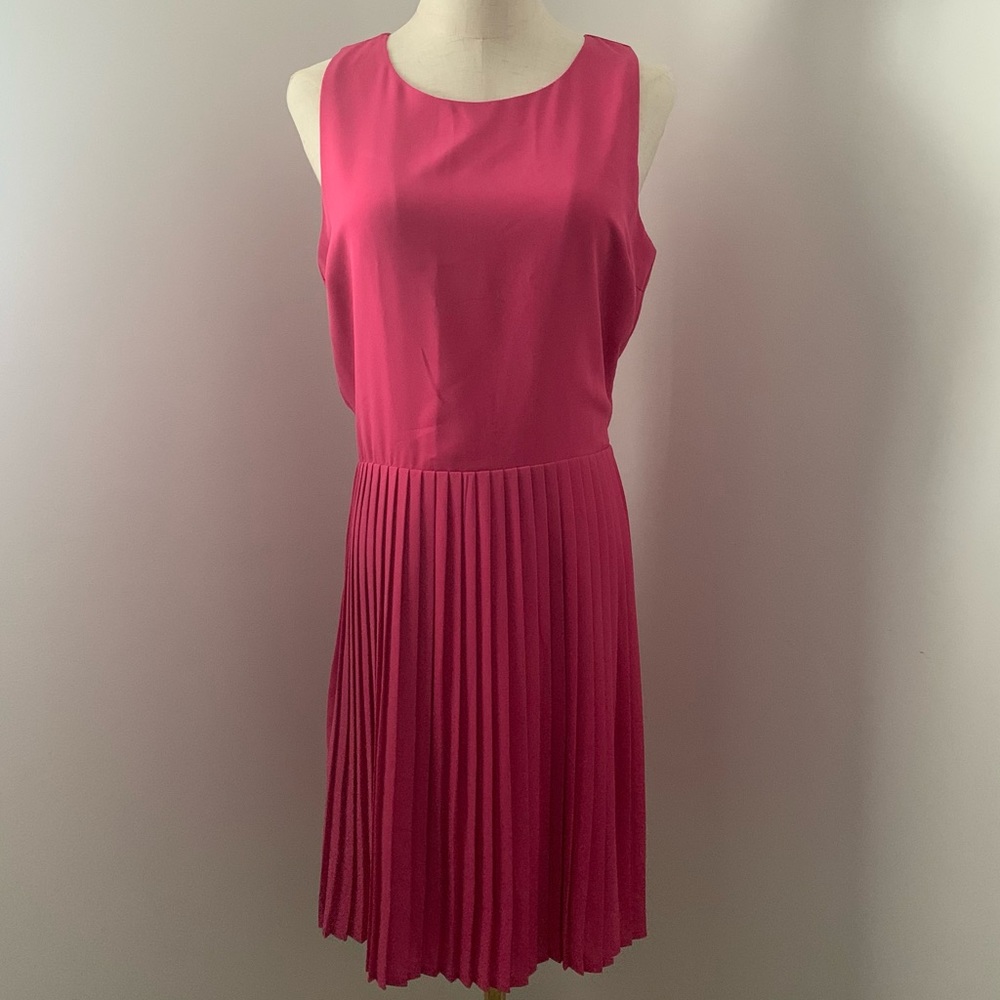 Pim + Larkin Pink Harper Sleeveless Cocktail Dress
